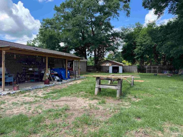6535 Kennington Cir, Milton, FL 32570