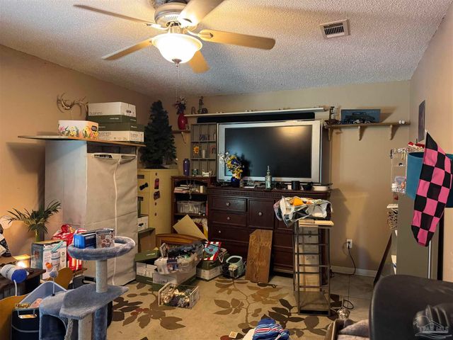 6535 Kennington Cir, Milton, FL 32570