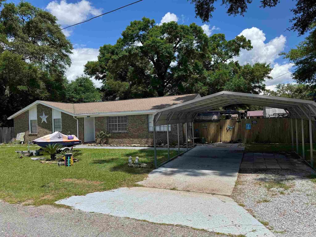 6535 Kennington Cir, Milton, FL 32570