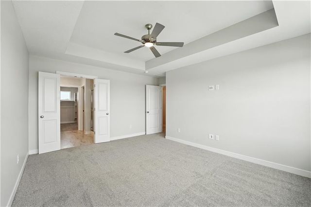 1929 SW Hightown Drive, Lee's Summit, MO 64082