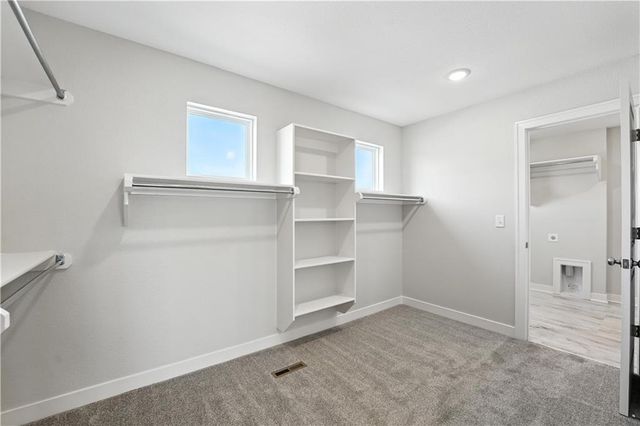 1929 SW Hightown Drive, Lee's Summit, MO 64082