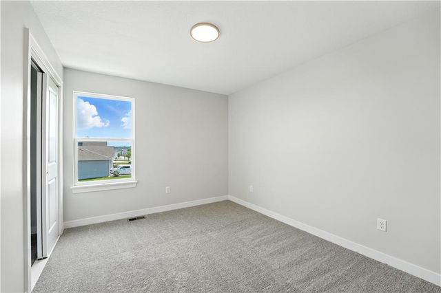 1929 SW Hightown Drive, Lee's Summit, MO 64082