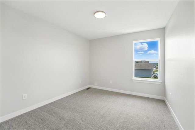 1929 SW Hightown Drive, Lee's Summit, MO 64082