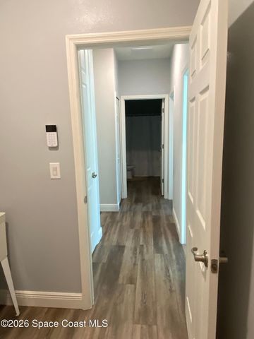 8231 Laguna Circle, Micco, FL 32976