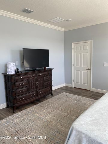 8231 Laguna Circle, Micco, FL 32976