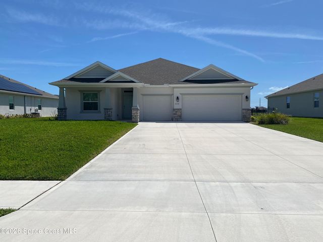 8231 Laguna Circle, Micco, FL 32976