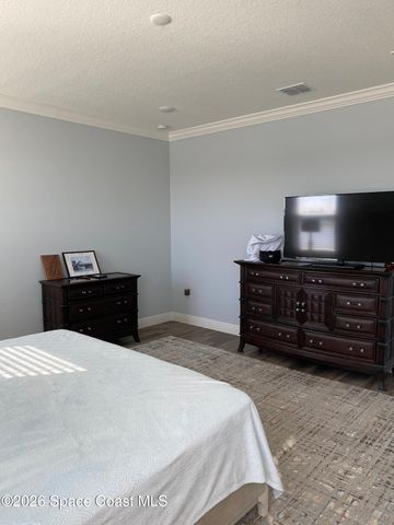 8231 Laguna Circle, Micco, FL 32976