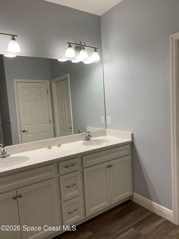 8231 Laguna Circle, Micco, FL 32976