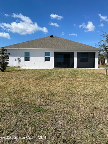 8231 Laguna Circle, Micco, FL 32976