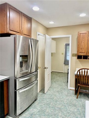 7221 Lakewood Road, Mobile, AL 36695