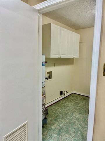 7221 Lakewood Road, Mobile, AL 36695