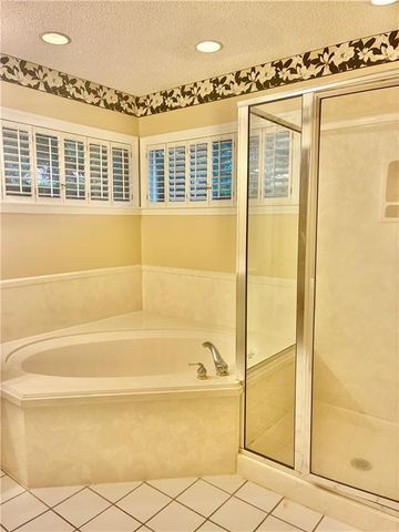 7221 Lakewood Road, Mobile, AL 36695