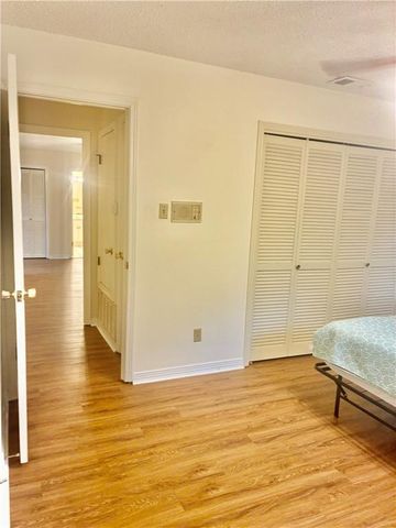 7221 Lakewood Road, Mobile, AL 36695