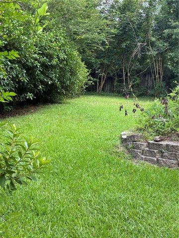 7221 Lakewood Road, Mobile, AL 36695