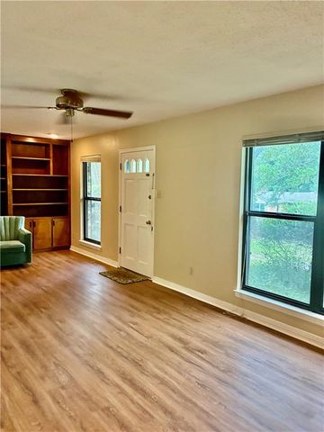 7221 Lakewood Road, Mobile, AL 36695