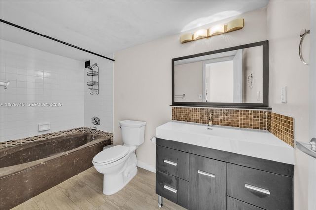 1000 Parkview Drive 925, Hallandale Beach, FL 33009