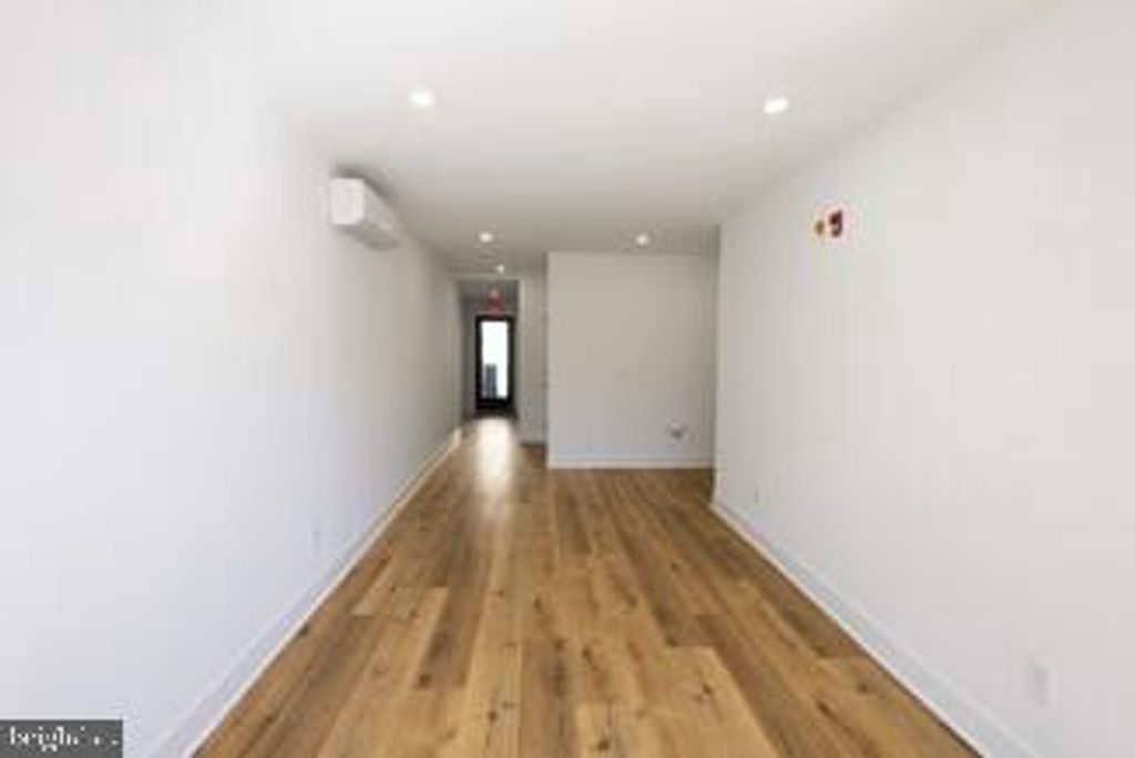 3704 MIDVALE AVE, PHILADELPHIA, PA 19129 — photo 2