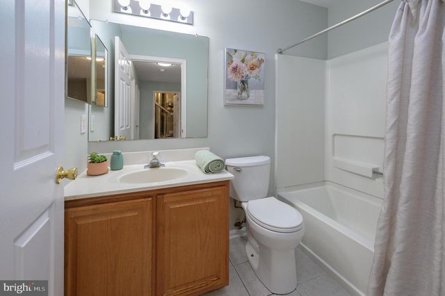 2608 BEACON HILL DRIVE, Sicklerville, NJ 08081