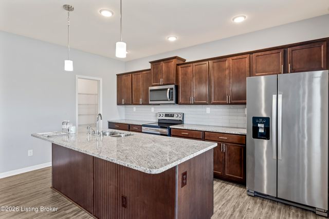 7909 Cascade Falls Cove, Louisville, KY 40229