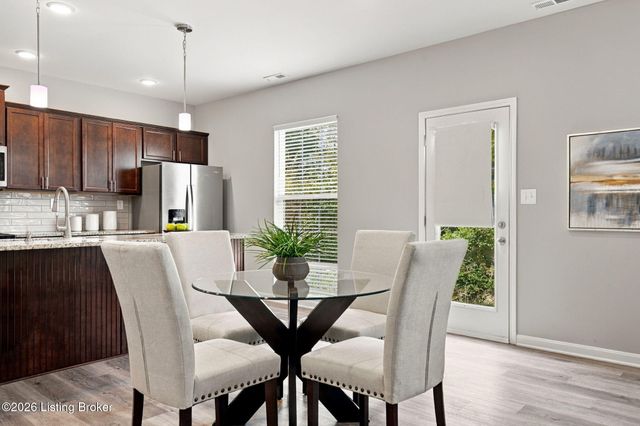 7909 Cascade Falls Cove, Louisville, KY 40229