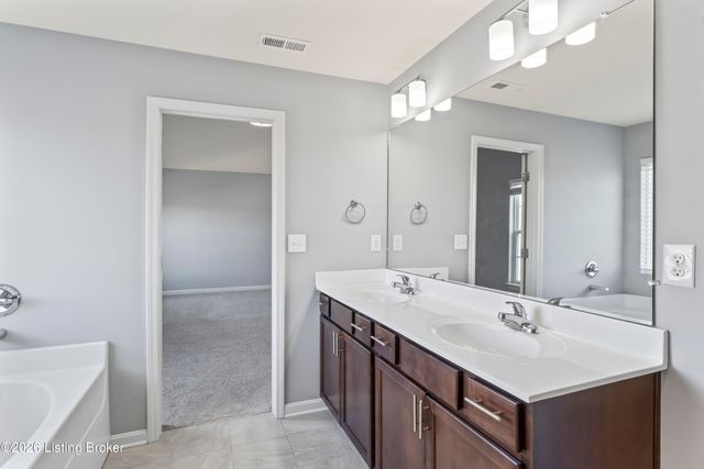 7909 Cascade Falls Cove, Louisville, KY 40229