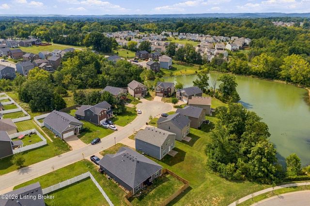 7909 Cascade Falls Cove, Louisville, KY 40229