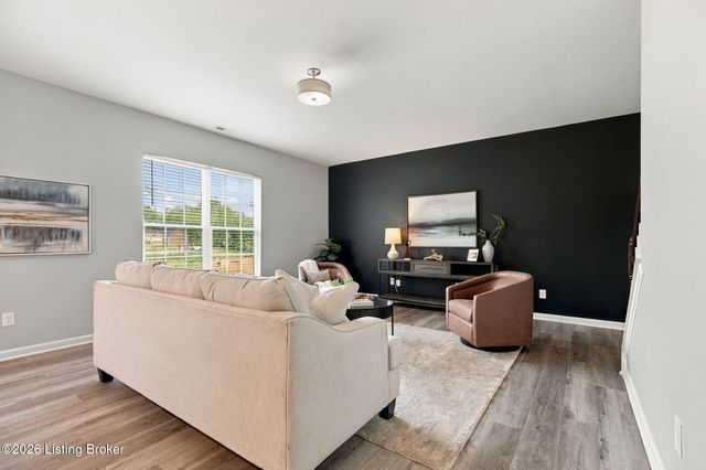 7909 Cascade Falls Cove, Louisville, KY 40229