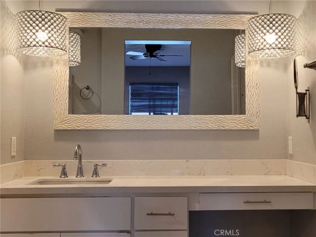 18 Idyllwild 13, Irvine, CA 92602