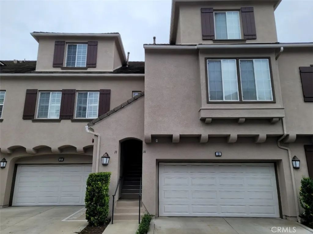 18 Idyllwild 13, Irvine, CA 92602