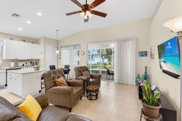 9503 Sandpiper Lane, West Palm Beach, FL 33411