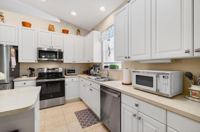 9503 Sandpiper Lane, West Palm Beach, FL 33411