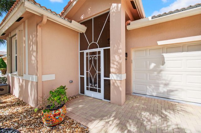 9503 Sandpiper Lane, West Palm Beach, FL 33411