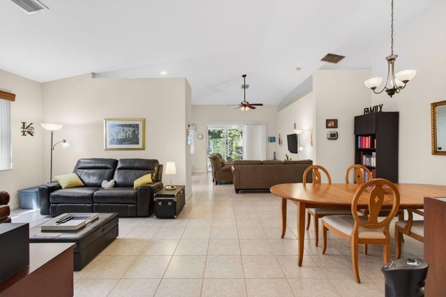 9503 Sandpiper Lane, West Palm Beach, FL 33411