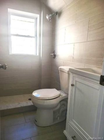 75 St John's Place, New Rochelle, NY 10801