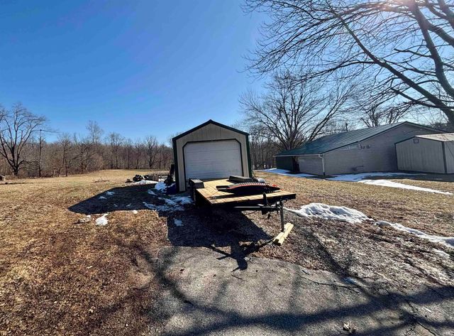 1300 Red Cedar Lane, Spencer, IN 47460