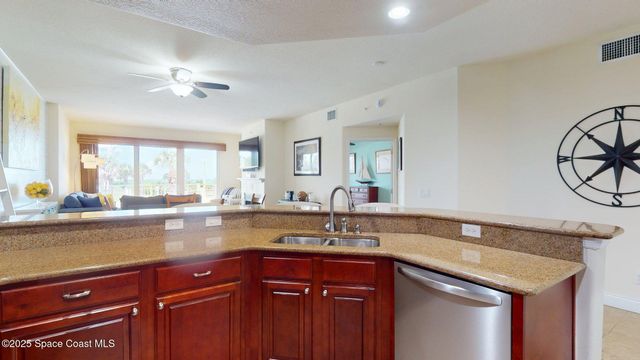 601 N Miramar Avenue 110, Indialantic, FL 32903