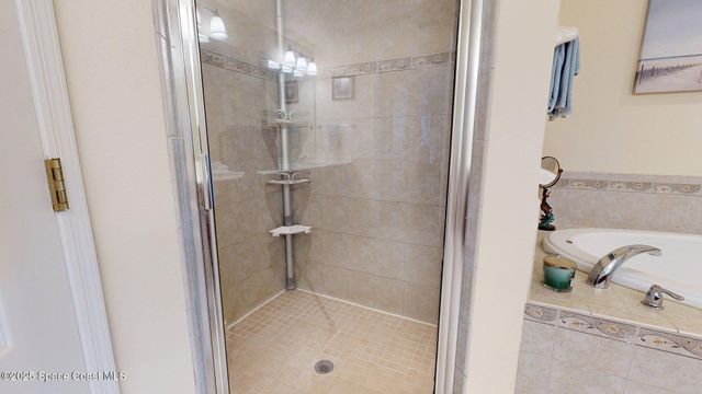 601 N Miramar Avenue 110, Indialantic, FL 32903