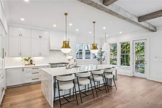 654 Elkmont NE Drive, Atlanta, GA 30306