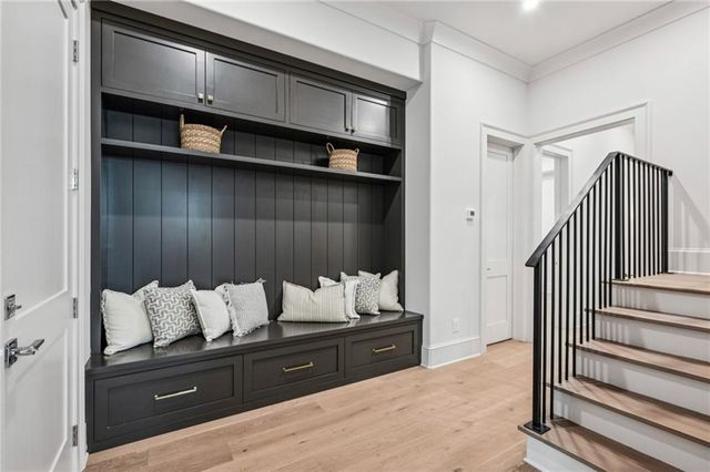 654 Elkmont NE Drive, Atlanta, GA 30306