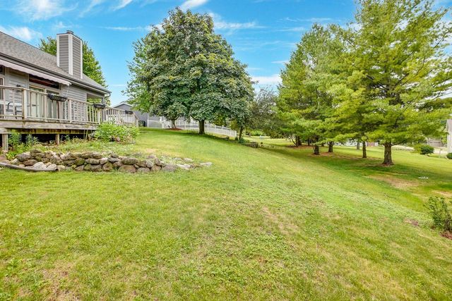 940 Bartlett DRIVE, Oconomowoc, WI 53066