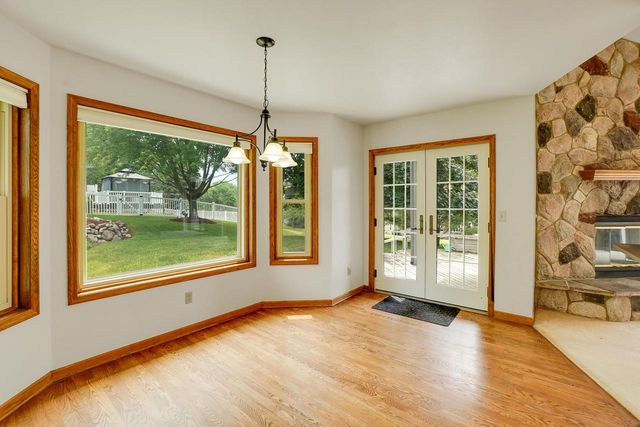 940 Bartlett DRIVE, Oconomowoc, WI 53066