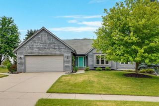 940 Bartlett DRIVE, Oconomowoc, WI 53066