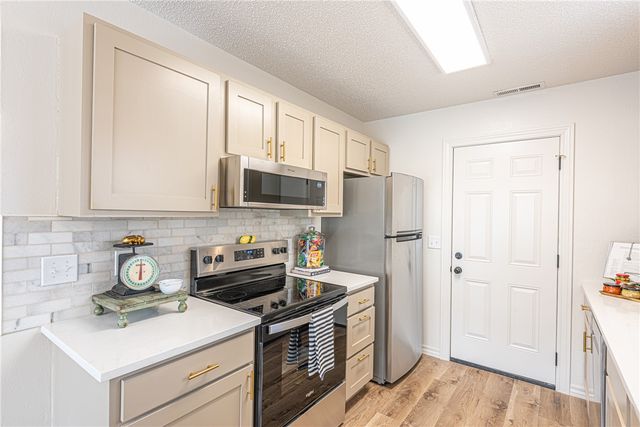 3169 W Mica Street, Fayetteville, AR 72704