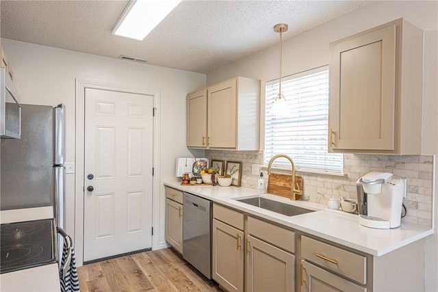 3169 W Mica Street, Fayetteville, AR 72704