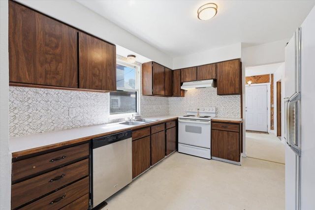 2414 E MISSION Ave, Spokane, WA 99202