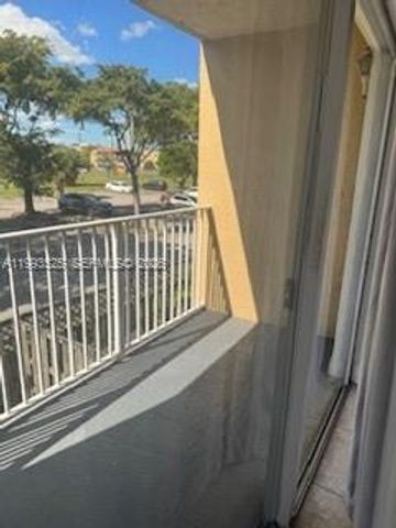 4800 NW 79th Ave 207, Doral, FL 33166