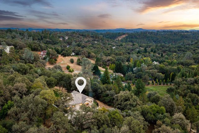 11120 Shadow Ct, Auburn, CA 95602