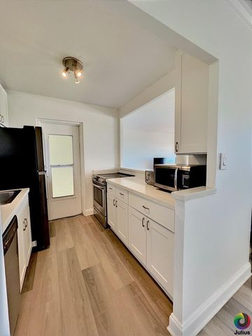 2555 NE 11th Street 809, Fort Lauderdale, FL 33304