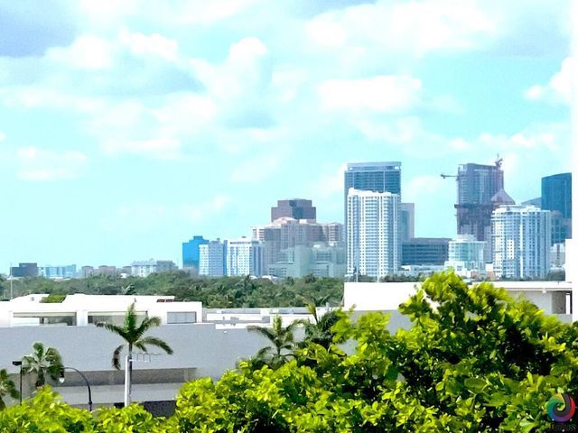 2555 NE 11th Street 809, Fort Lauderdale, FL 33304
