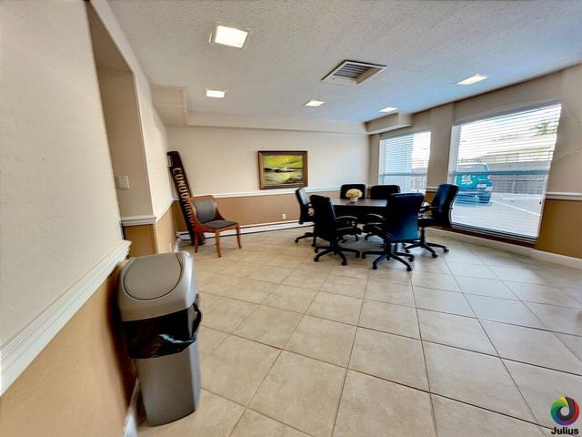 2555 NE 11th Street 809, Fort Lauderdale, FL 33304